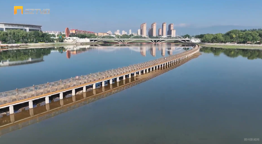 七里河敬德公园：树茂织浓翠 河清漾碎金
